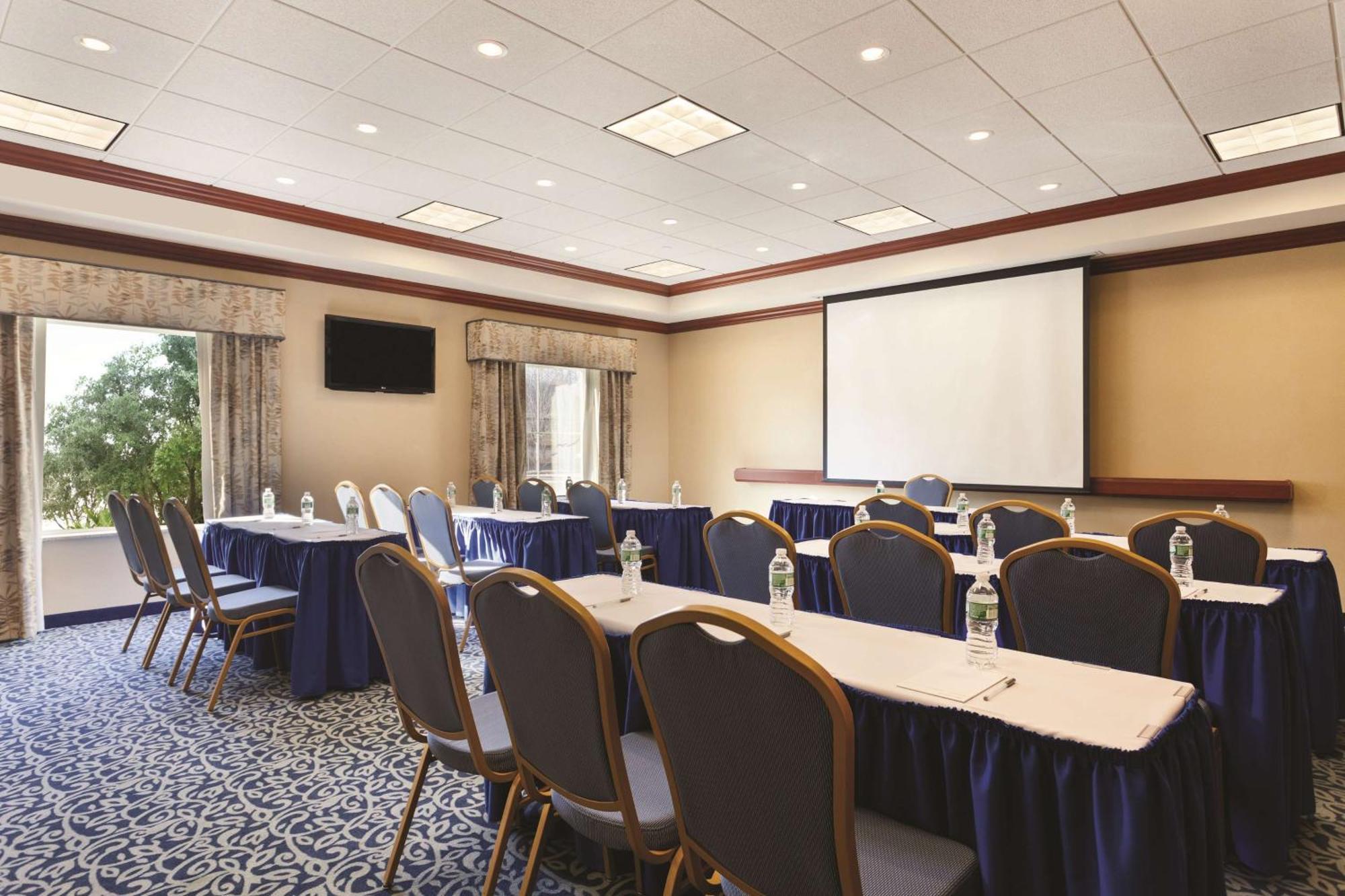 Hampton Inn & Suites Mystic Εξωτερικό φωτογραφία